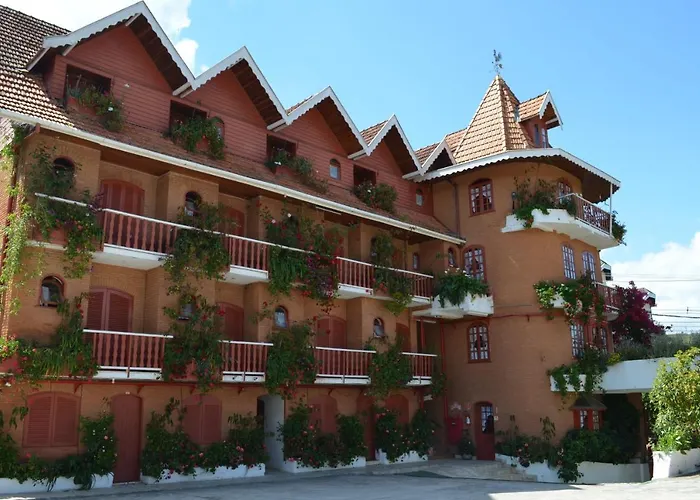 Hotel Cantinho De Portugal Campos do Jordão